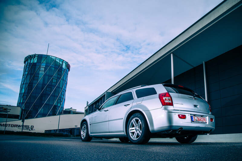 Chrysler 300 C Touring 5.7 Hemi, Heckansicht