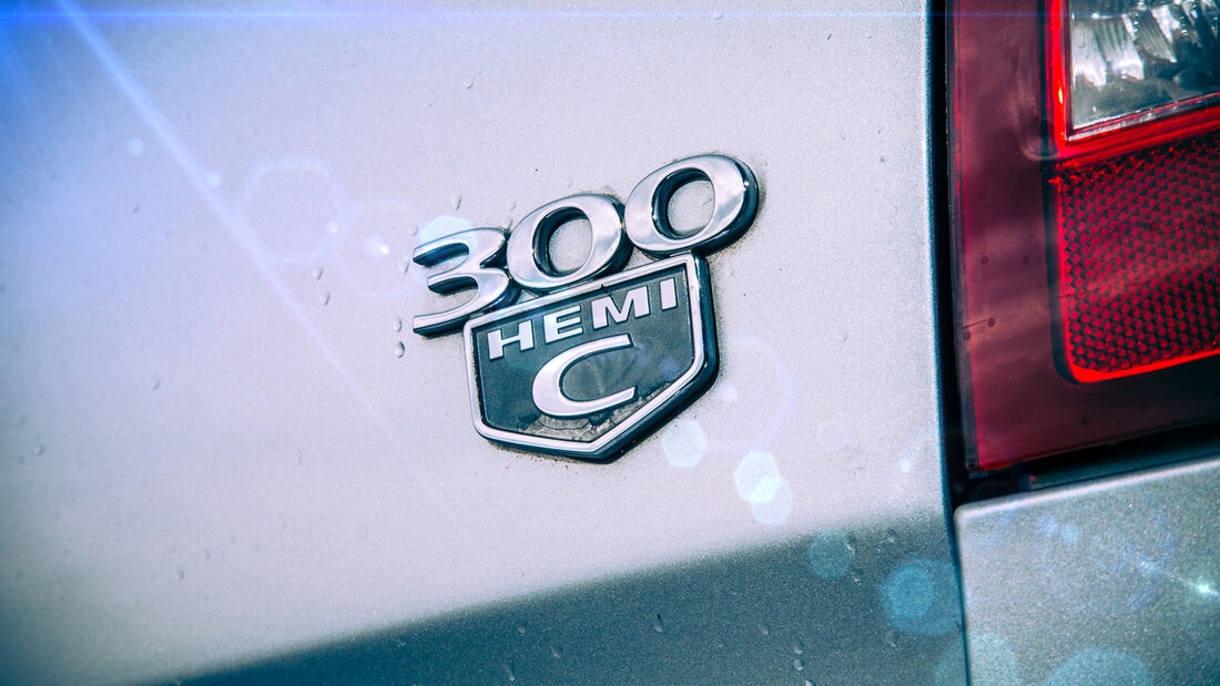 Chrysler 300 C Touring 5.7 Hemi, Typenbezeichnung