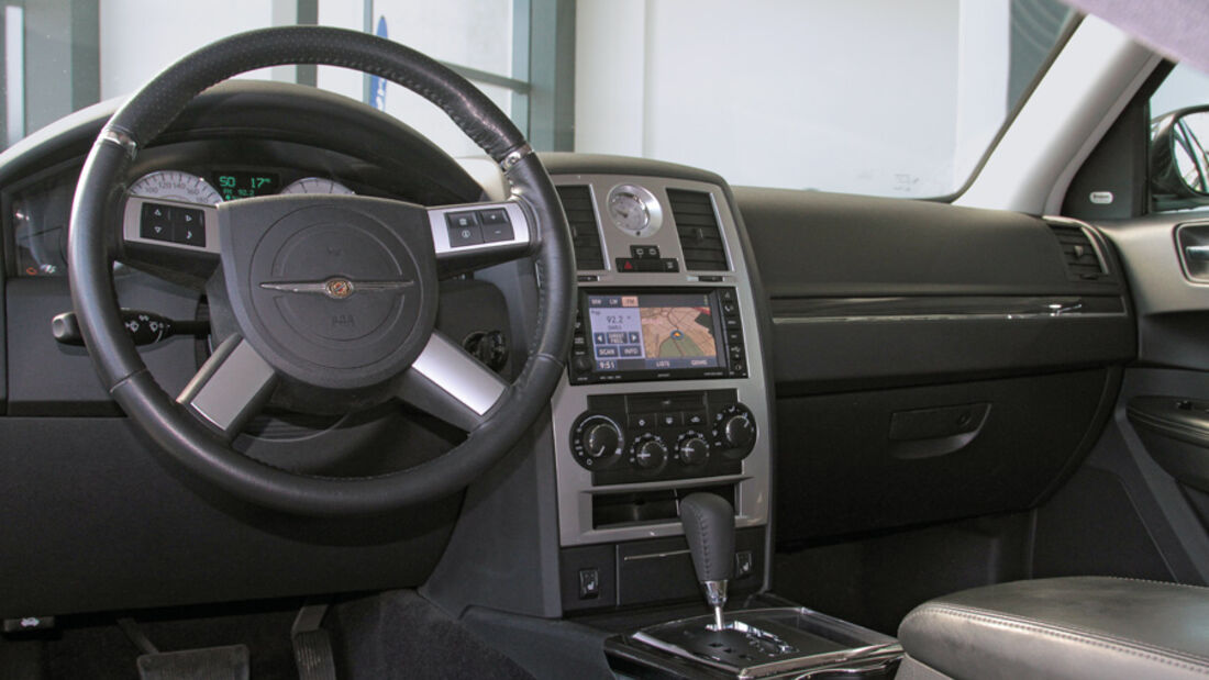 Chrysler 300 C Touring, Cockpit, Lenkrad