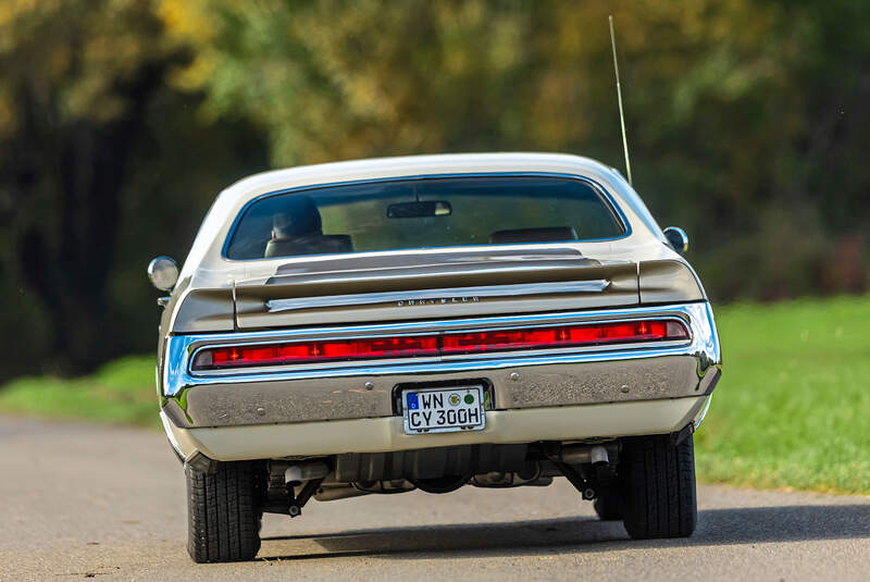 Chrysler 300 Hurst (1969-73)