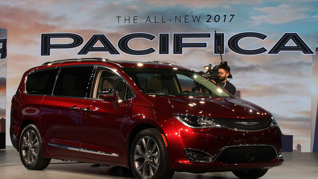 Chrysler Pacifica, Van, Detroit Auto Show, NAIAS 2016, 01/2016