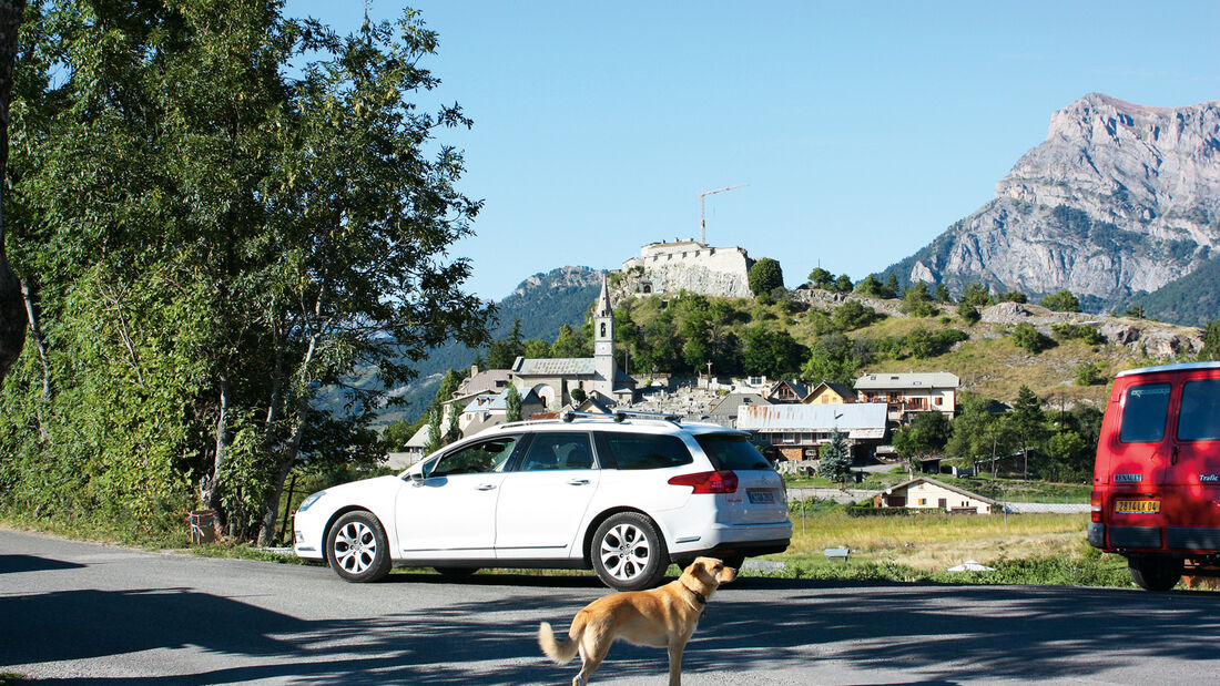 Citroën C5 Tourer HDI 140, Seitenansicht, Provence