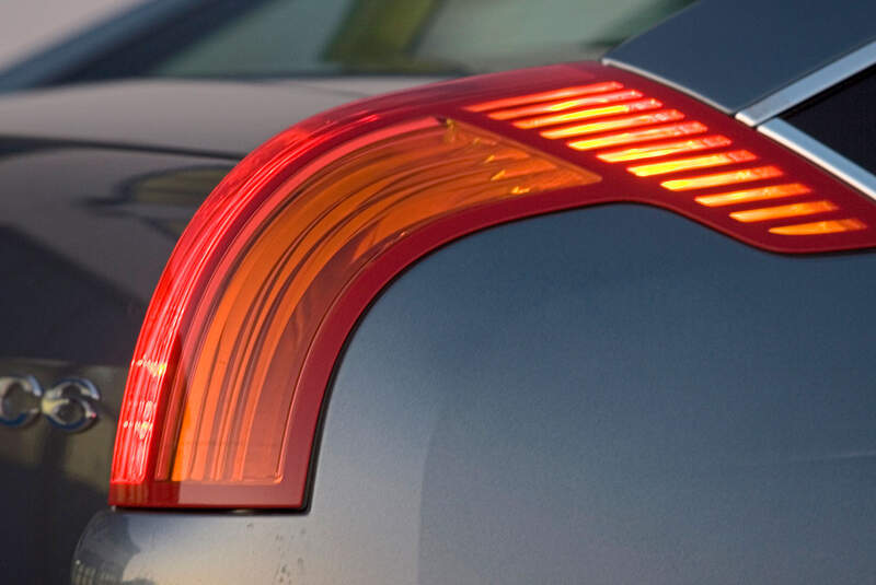 Citroën C6 2.7 V6 HDi 205 Biturbo FAP (2006)