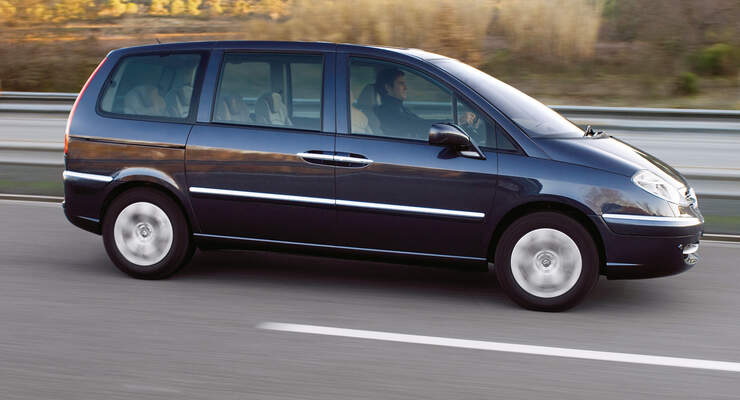 Citroën C8, Seitenansicht