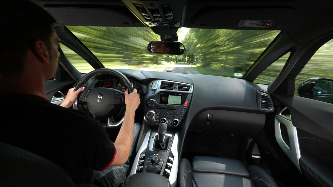 Citroën DS 5 Blue HDi, Fahrersicht, Cockpit