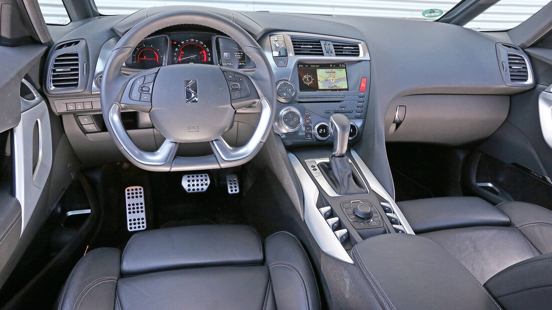 Citroën DS5 BlueHDi 180, Cockpit