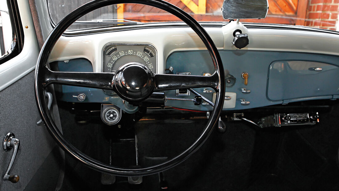 Citroen 11 CV, Cockpit