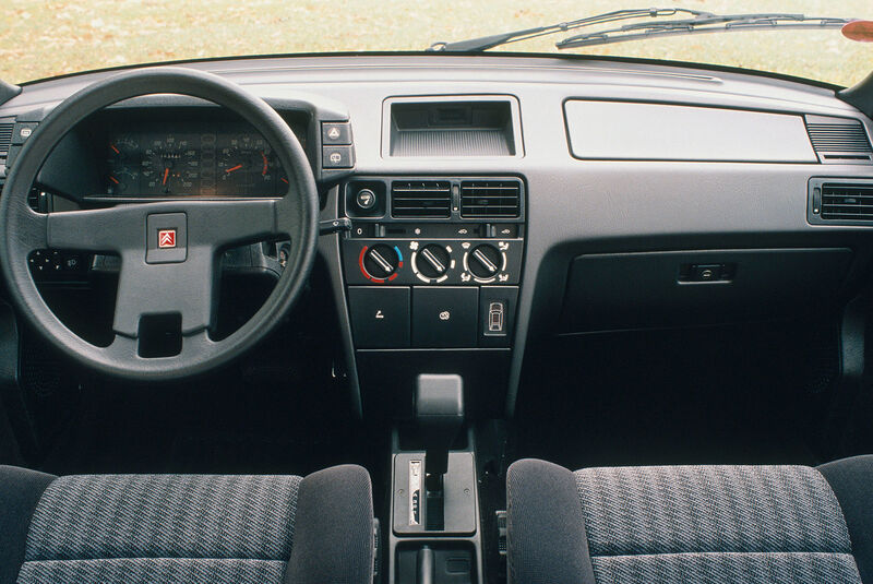 Citroen BX Phase II Cockpit