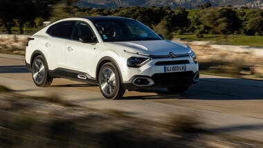 Citroen E-C4 X 2023