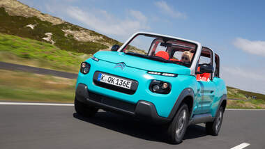 Citroen E-Mehari Fahrt Vorne Seite
