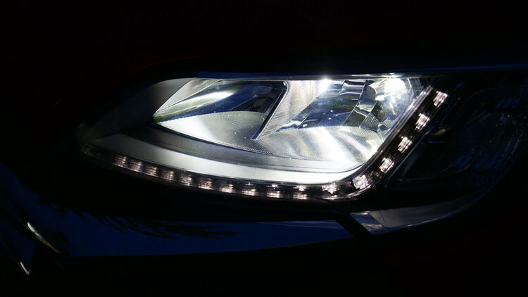 Wohnmobil LED Scheinwerfer umrüsten - alter Ducato mit VOLL LED