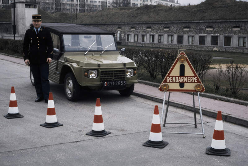 Citroen Mehari Polizei