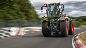 Claas Xerion 5000 Traktor Nordschleife