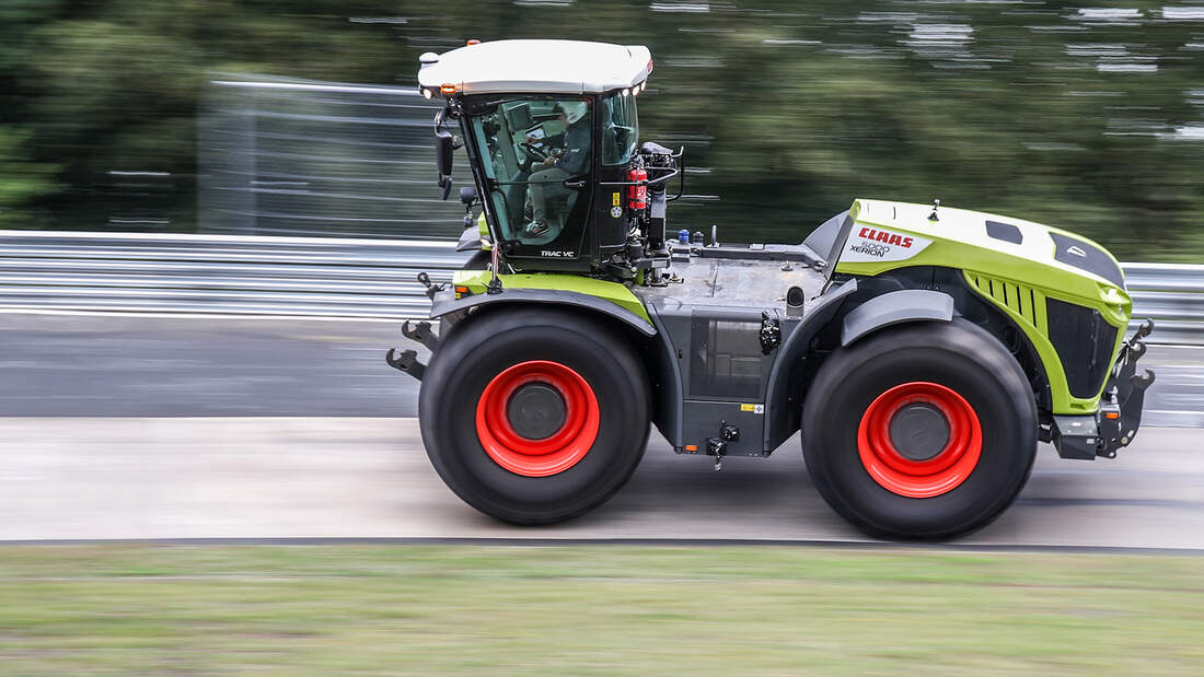 Claas Xerion 5000 Mit Dem Traktor Auf Der Nürburgring Nordschleife Auto Motor Und Sport 7007