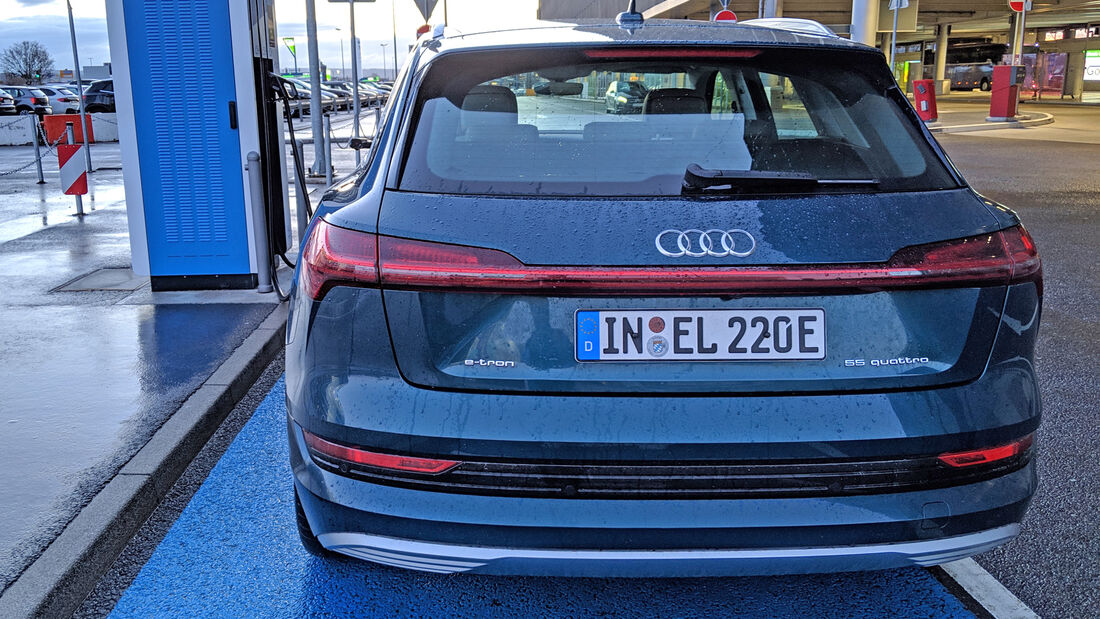 Cockpit-Check Audi E-Tron Quattro