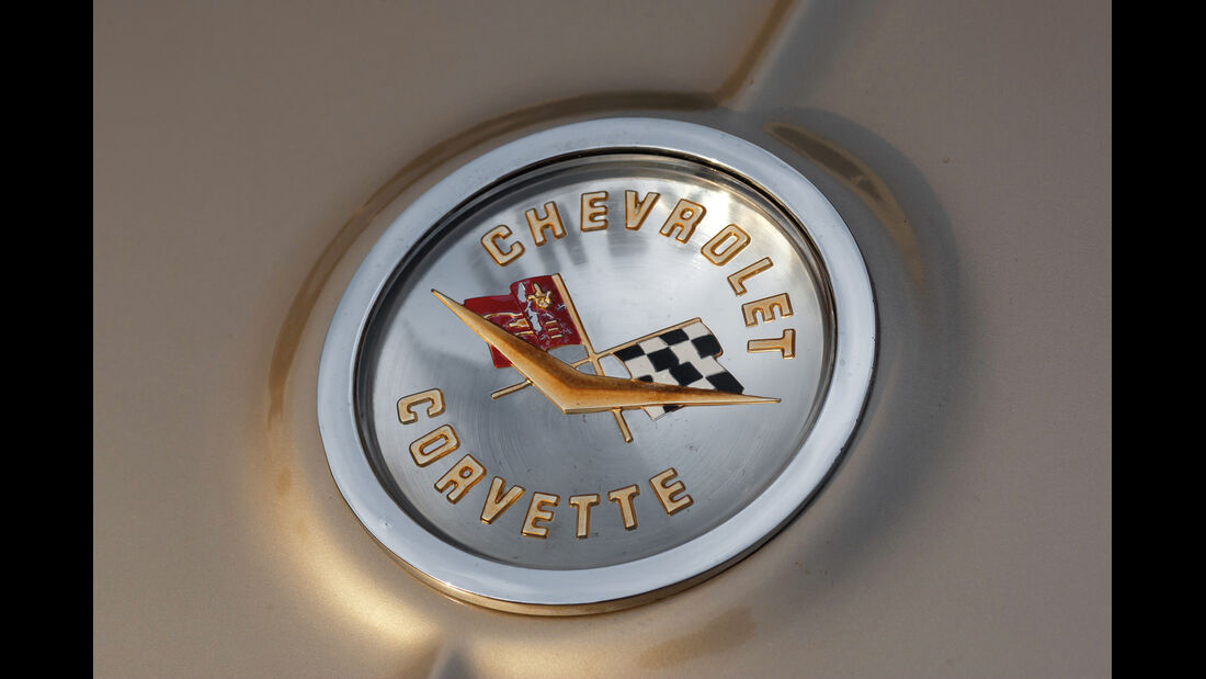 Corvette C1-C3, Emblem