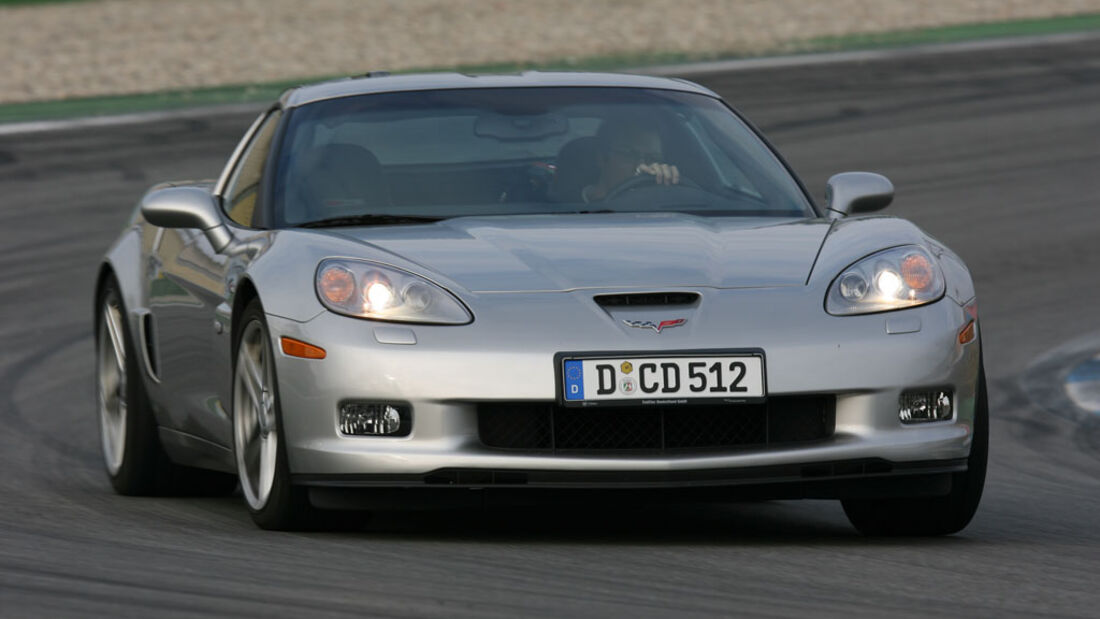 Corvette Z06 – Dodge Viper SRT-10 06