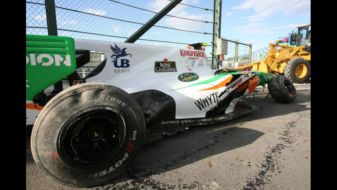 Crash Massa Liuzzi GP Japan