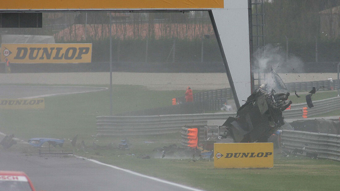 DTM Adria 2010 Alexandre Premat Crash Audi