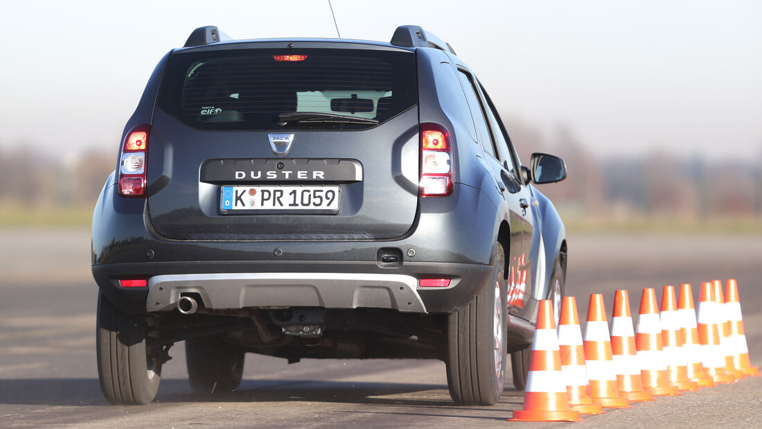 Dacia Duster dCi 110 4x4, Heckansicht, Bremstest