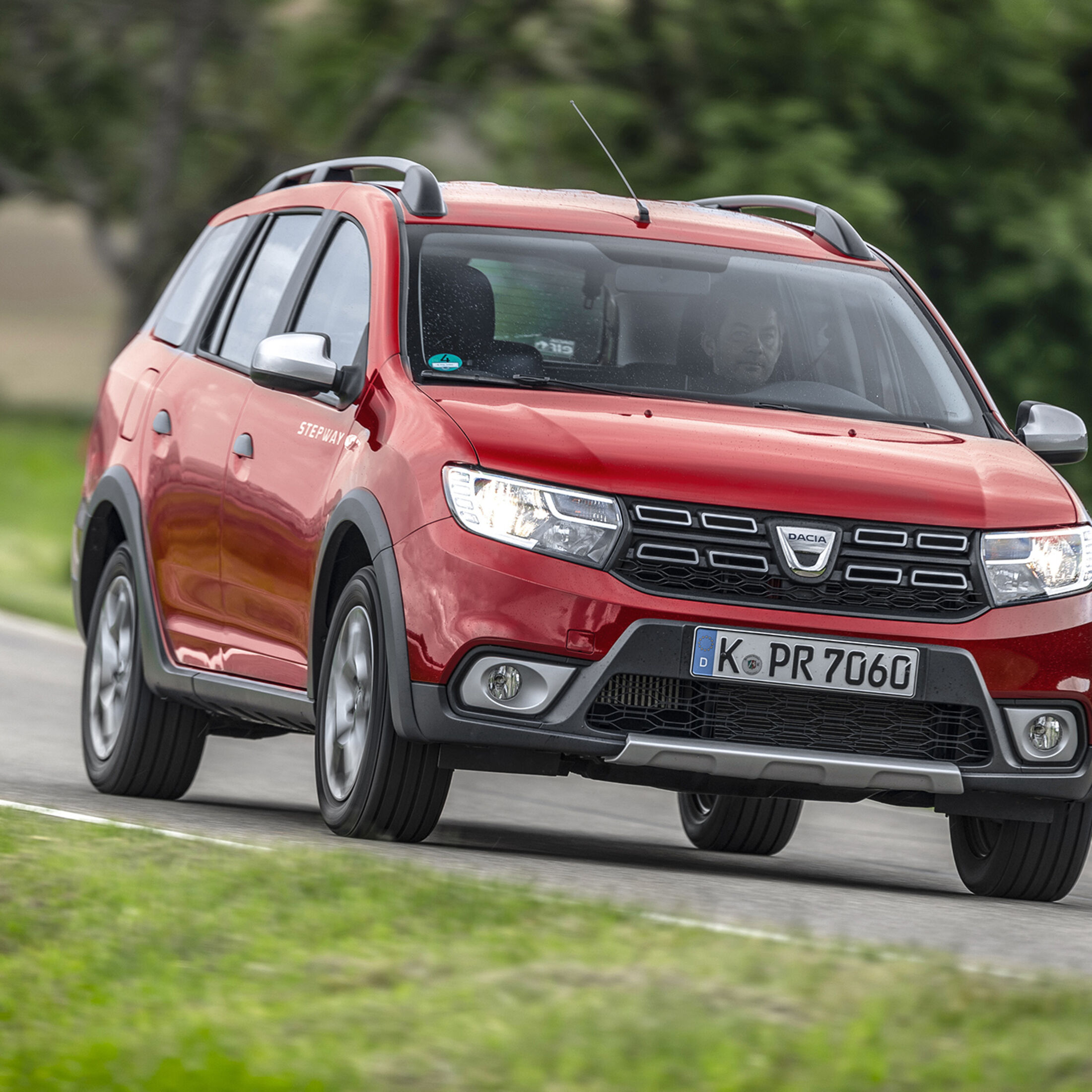 https://imgr1.auto-motor-und-sport.de/Dacia-Logan-MCV-Stepway-Tce-90-Exterieur-jsonLd1x1-306483f5-1609242.jpg