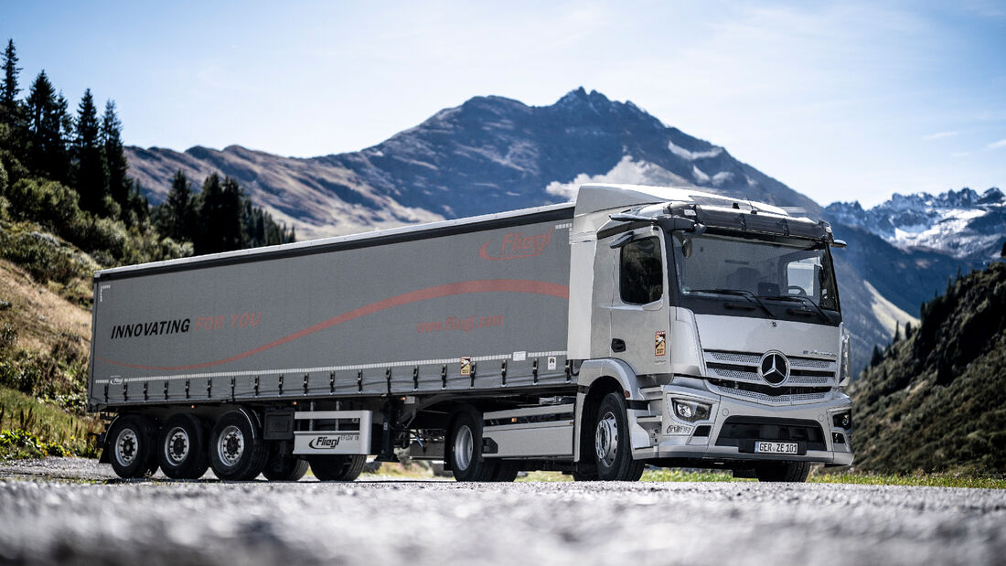 Daimler E-Actros 300 Sattelschlepper Alpenüberquerung