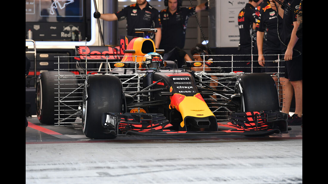 Daniel Ricciardo - Red Bull - Abu Dhabi - Test 1 - 28. November 2017