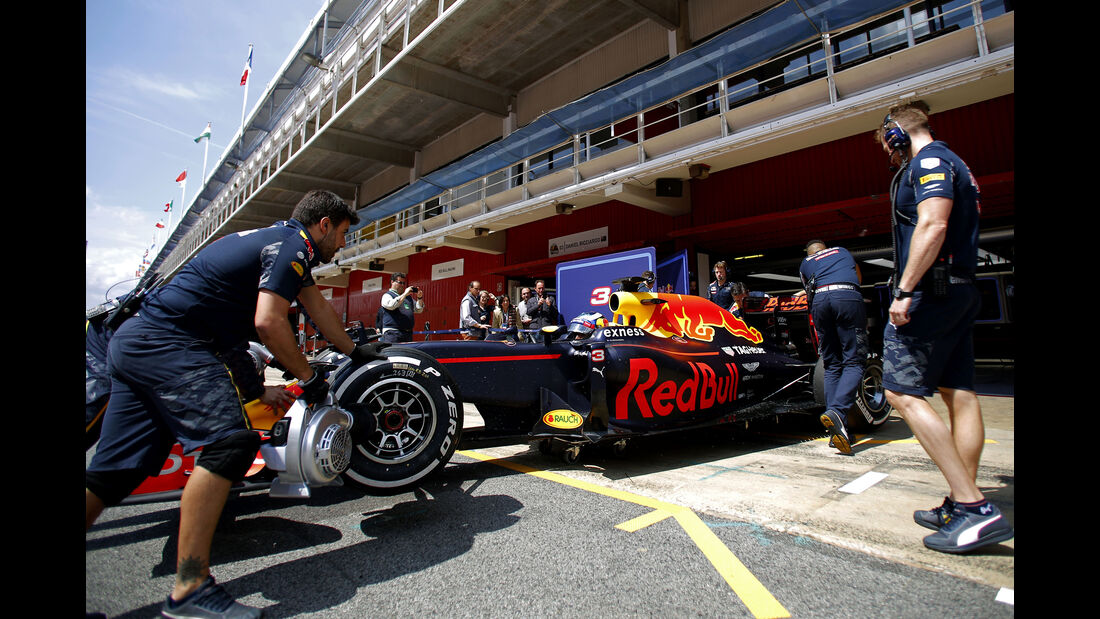 Daniel Ricciardo - Red Bull - Barcelona-Test - 17. Mai 2016