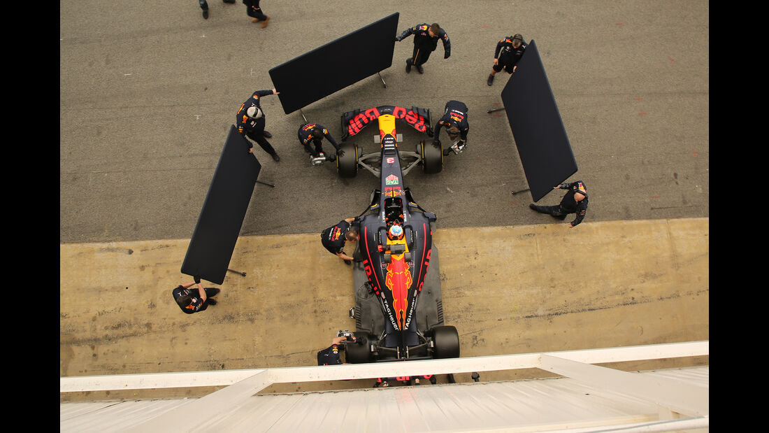 Daniel Ricciardo - Red Bull - F1-Test - Barcelona - 2017