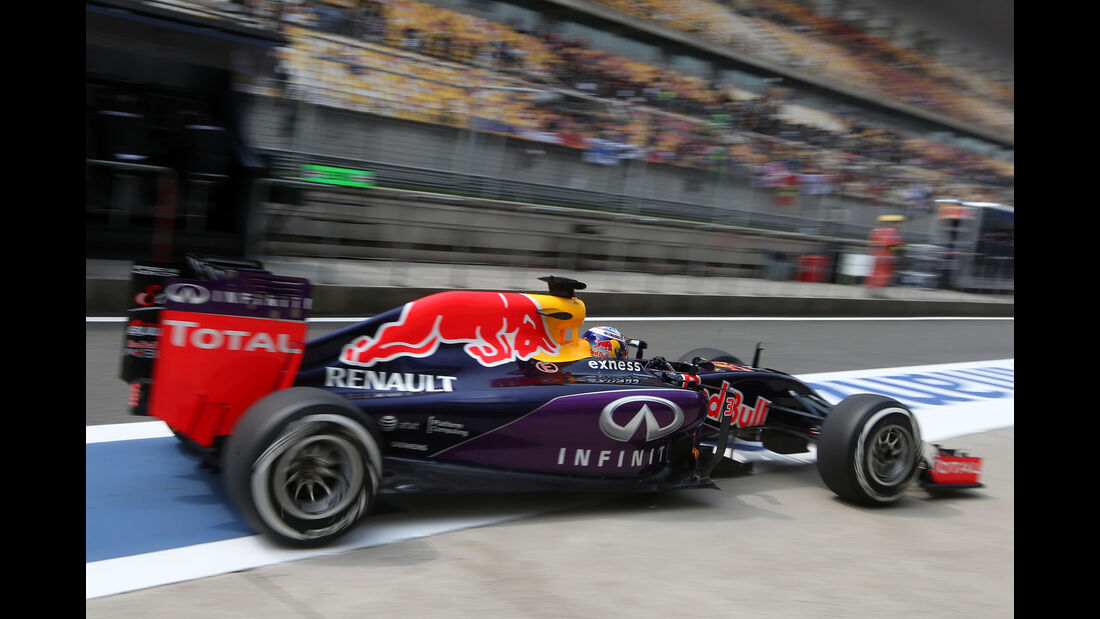 Daniel Ricciardo - Red Bull - Formel 1 - GP China - Shanghai - 10. April 2015