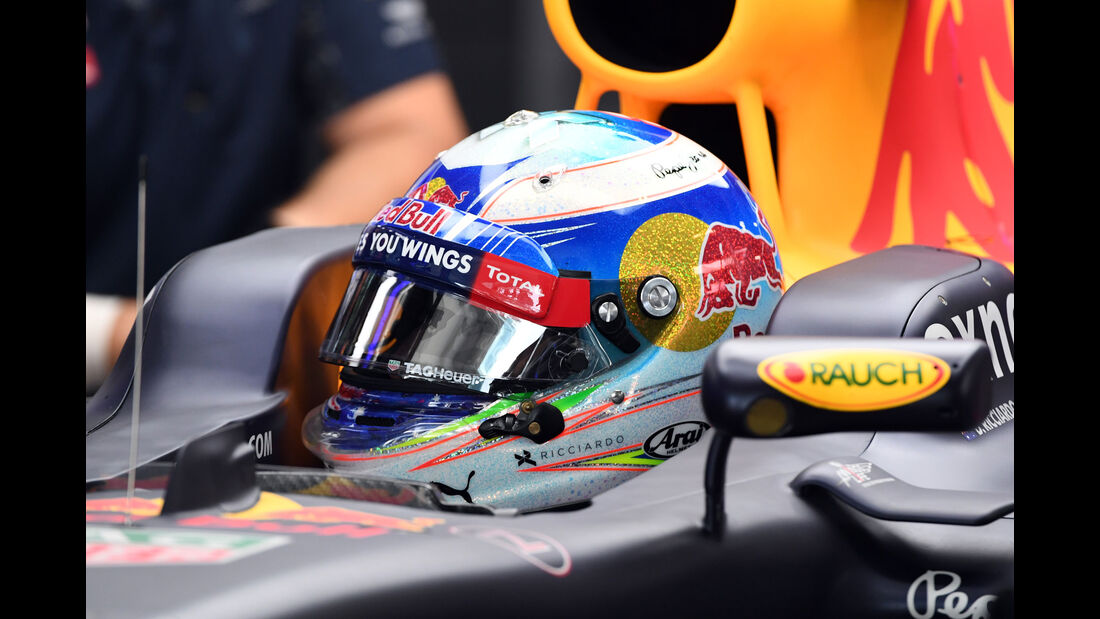 Daniel Ricciardo - Red Bull - Formel 1 - GP Japan - Suzuka - Freitag - 7.10.2016