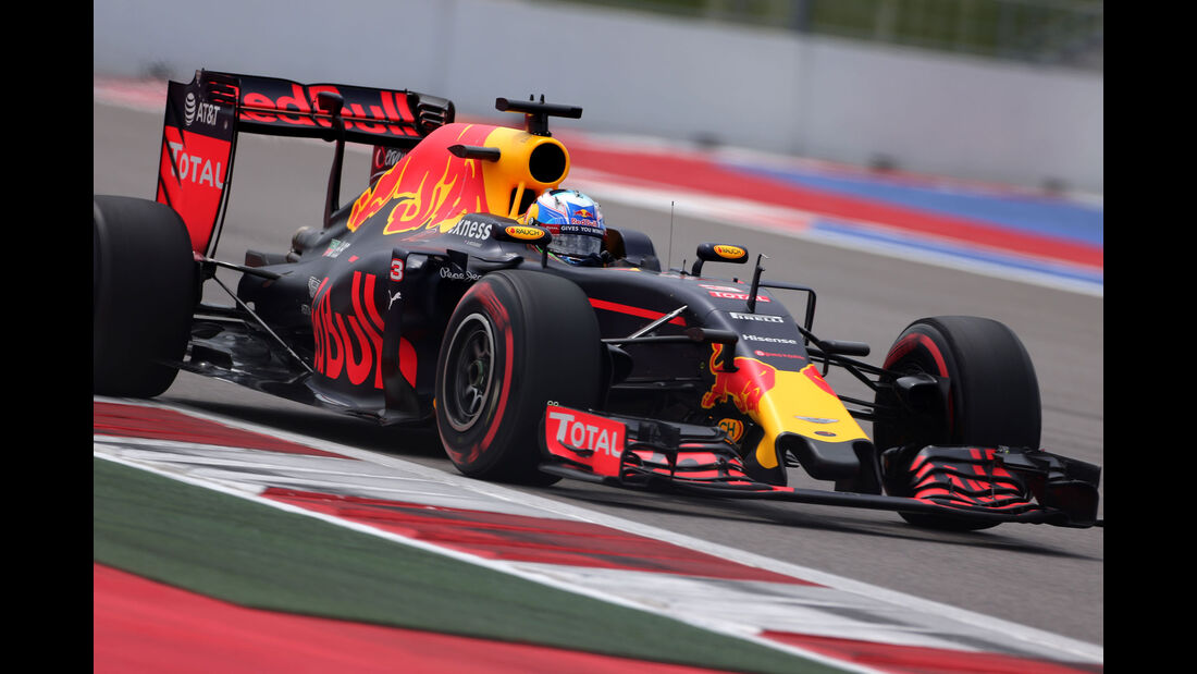 Daniel Ricciardo - Red Bull - Formel 1 - GP Russland - 30. April 2016