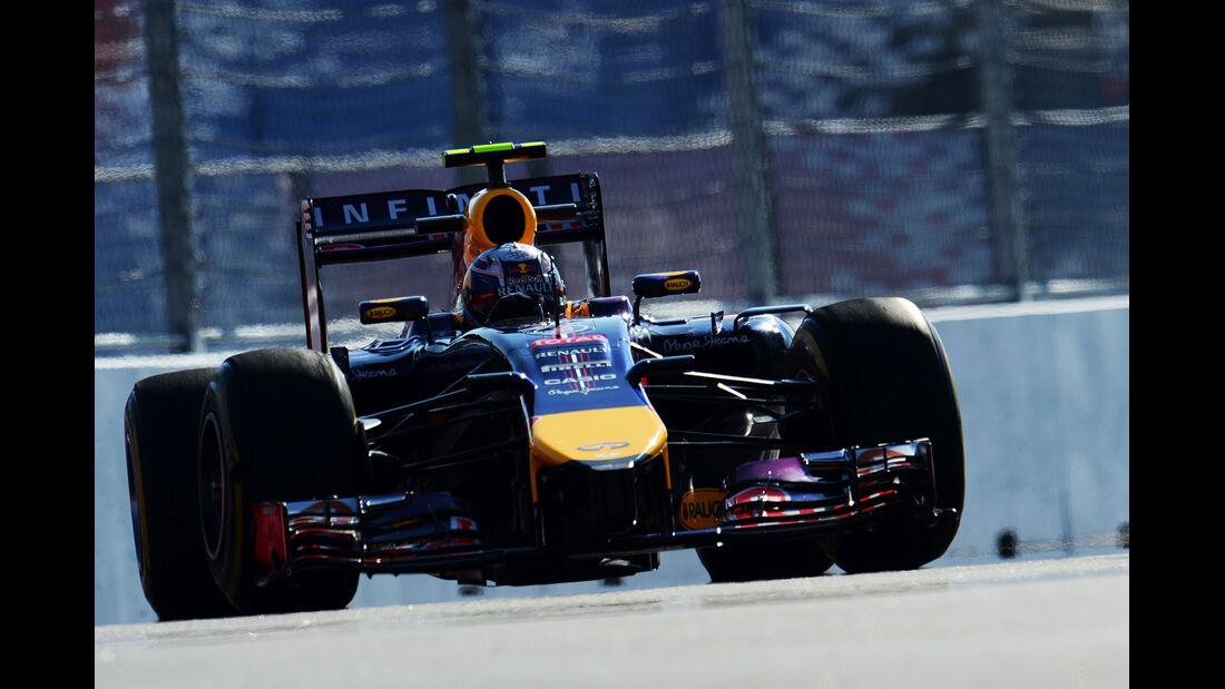 Daniel Ricciardo - Red Bull - Formel 1 - GP Russland - Sochi - 10. Oktober 2014