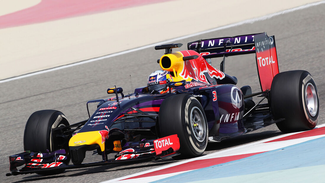 Daniel Ricciardo - Red Bull - Formel 1 - Test - Bahrain . 27. Februar 2014