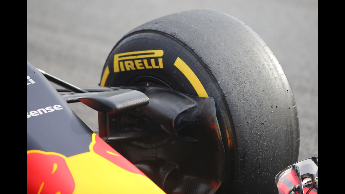 Daniel Ricciardo - Red Bull - Formel 1 - Test - Barcelona - 2. März 2016