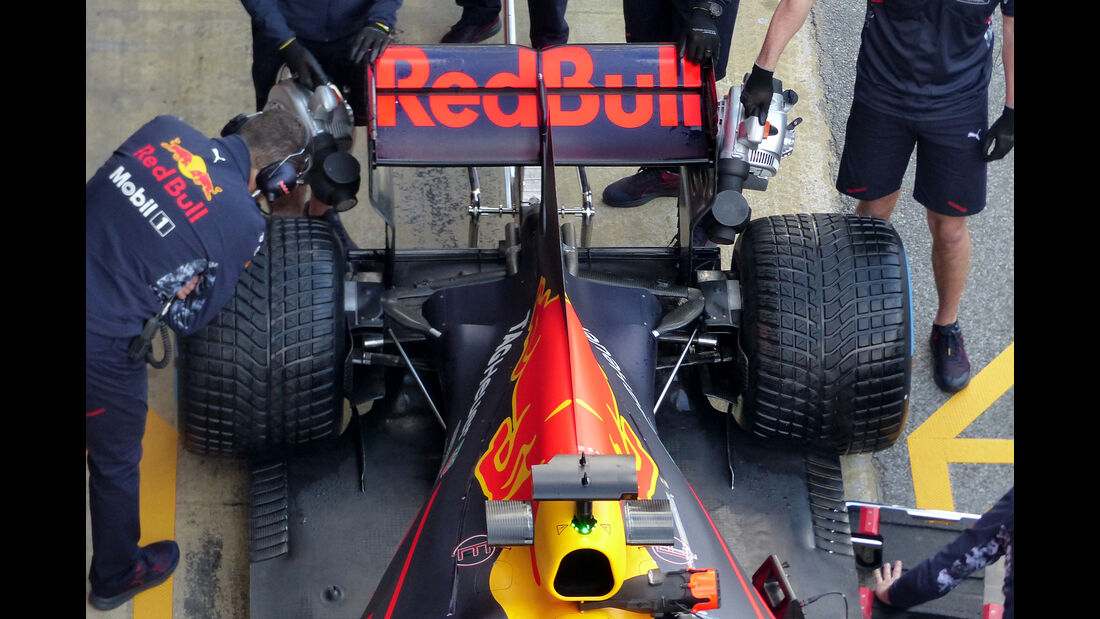 Daniel Ricciardo - Red Bull - Formel 1 - Test - Barcelona - 2. März 2017