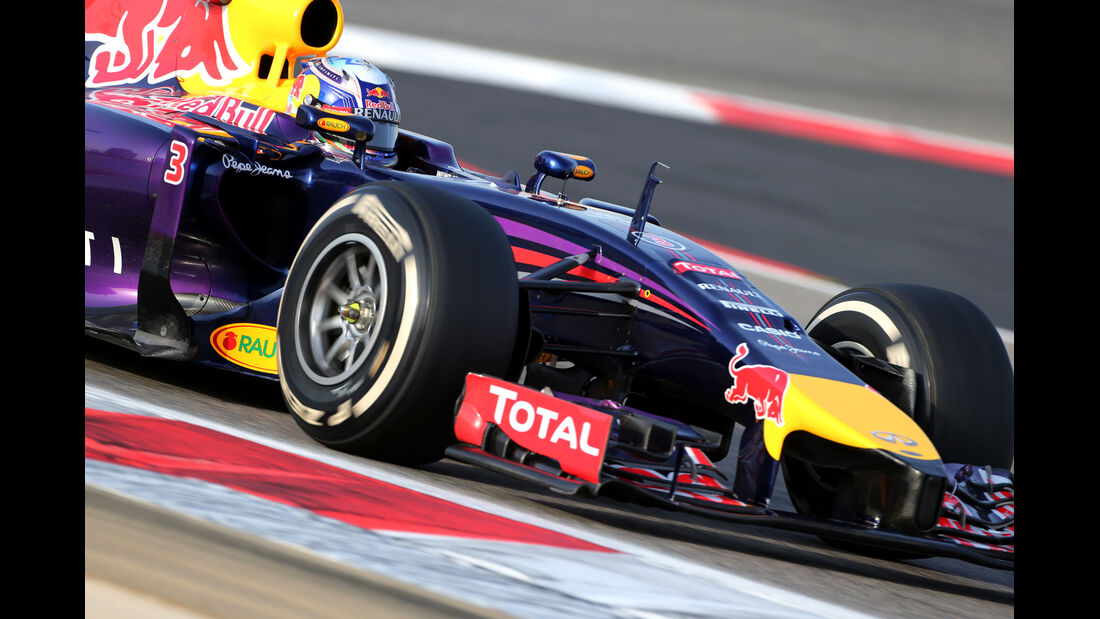 Daniel Ricciardo - Red Bull - Formel 1 - Test - GP Bahrain - 9. April 2014