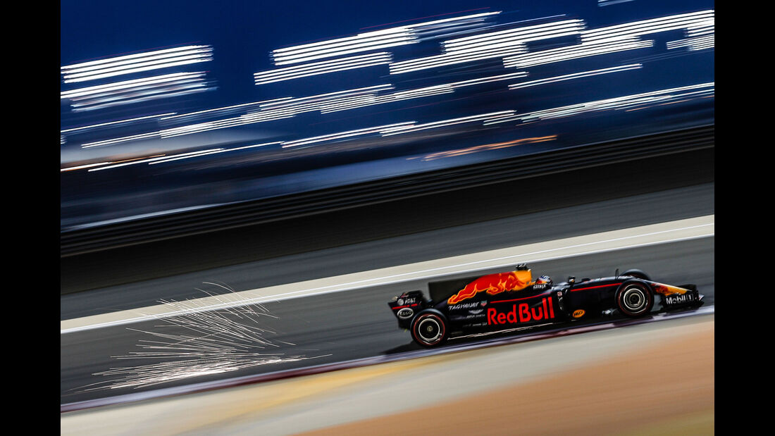 Daniel Ricciardo -Red Bull - GP Bahrain 2017 - Qualifying 
