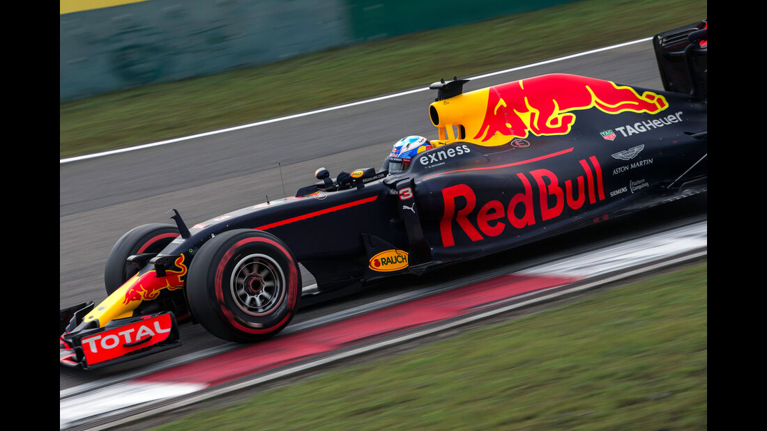 Daniel Ricciardo - Red Bull - GP China 2016 - Shanghai - Qualifying - 16.4.2016