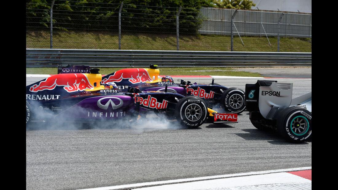 Daniil Kvyat - Daniel Ricciardo - Red Bull - GP Malaysia 2015 - Formel 1
