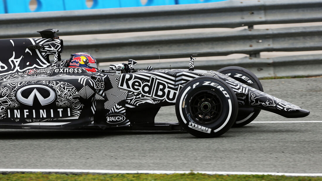 Daniil Kvyat - F1-Test Jerez 2015