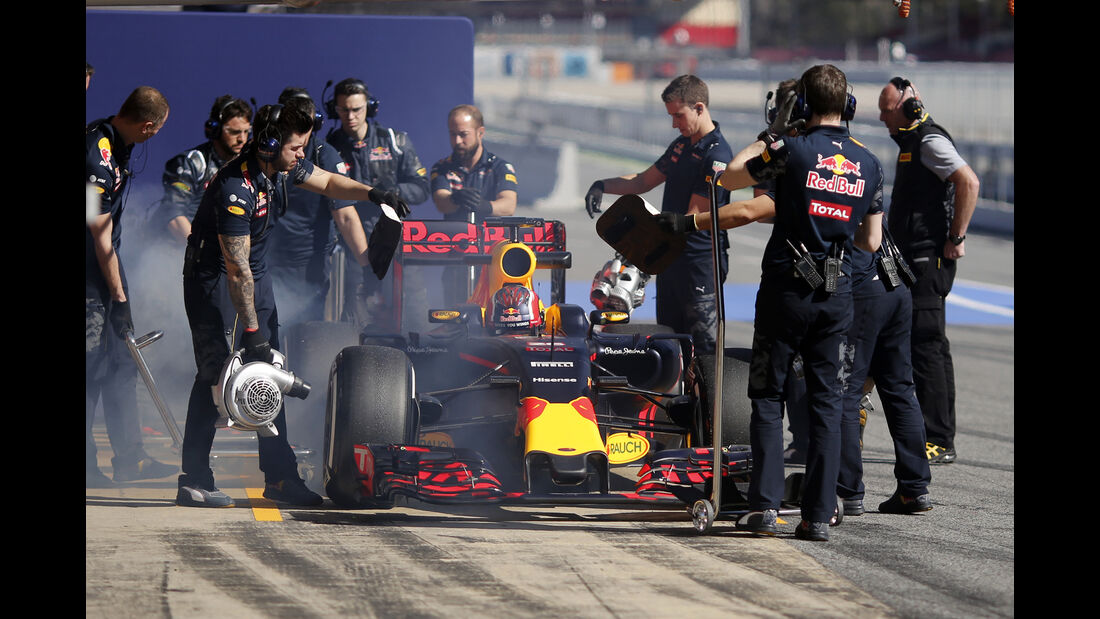 Daniil Kvyat - Red Bull - Barcelona - Formel 1-Test - 1. März - 2016