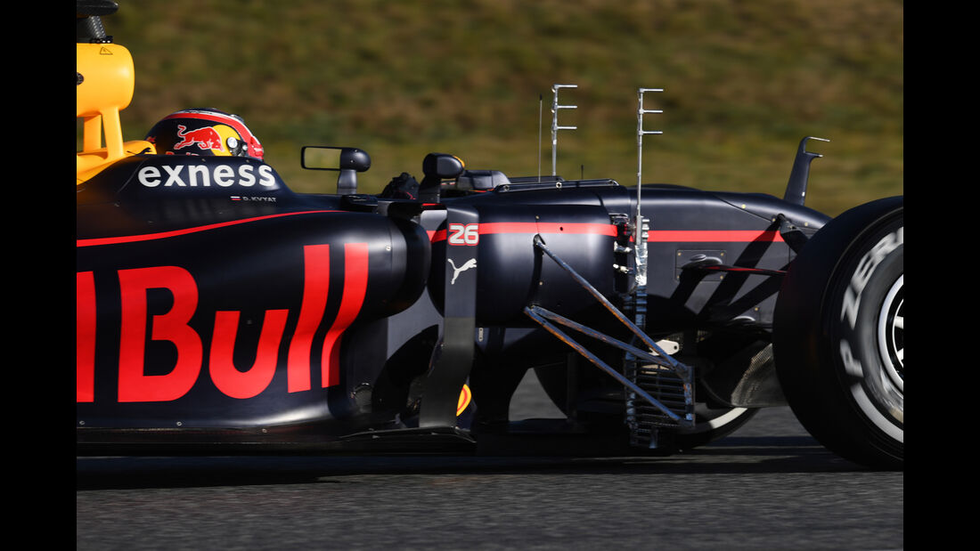 Daniil Kvyat - Red Bull - Barcelona - Formel 1-Test - 1. März - 2016