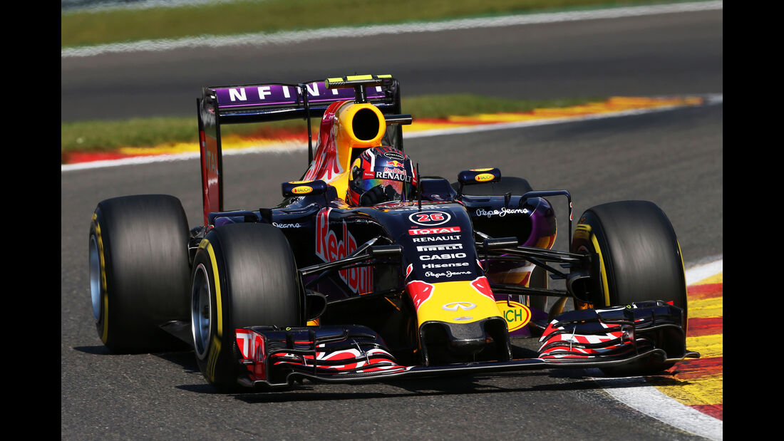 Daniil Kvyat - Red Bull - Formel 1 - GP Belgien - Spa-Francorchamps - 22. August 2015