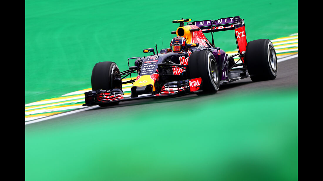 Daniil Kvyat - Red Bull - Formel 1 - GP Brasilien- 13. November 2015