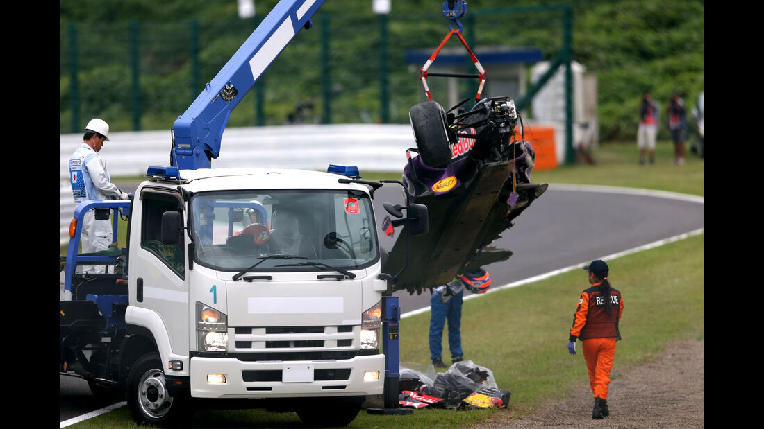 Daniil Kvyat - Red Bull - Formel 1 - GP Japan - Suzuka - 26. September 2015