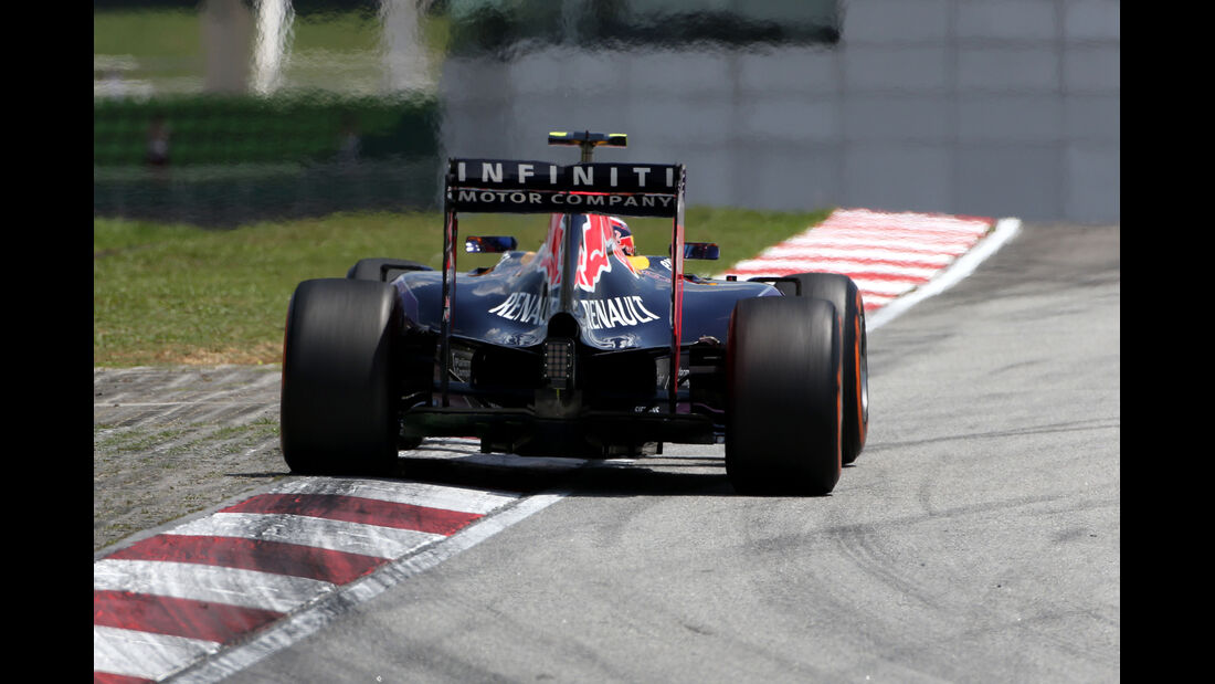 Daniil Kvyat - Red Bull - Formel 1 - GP Malaysia - 28. März 2015