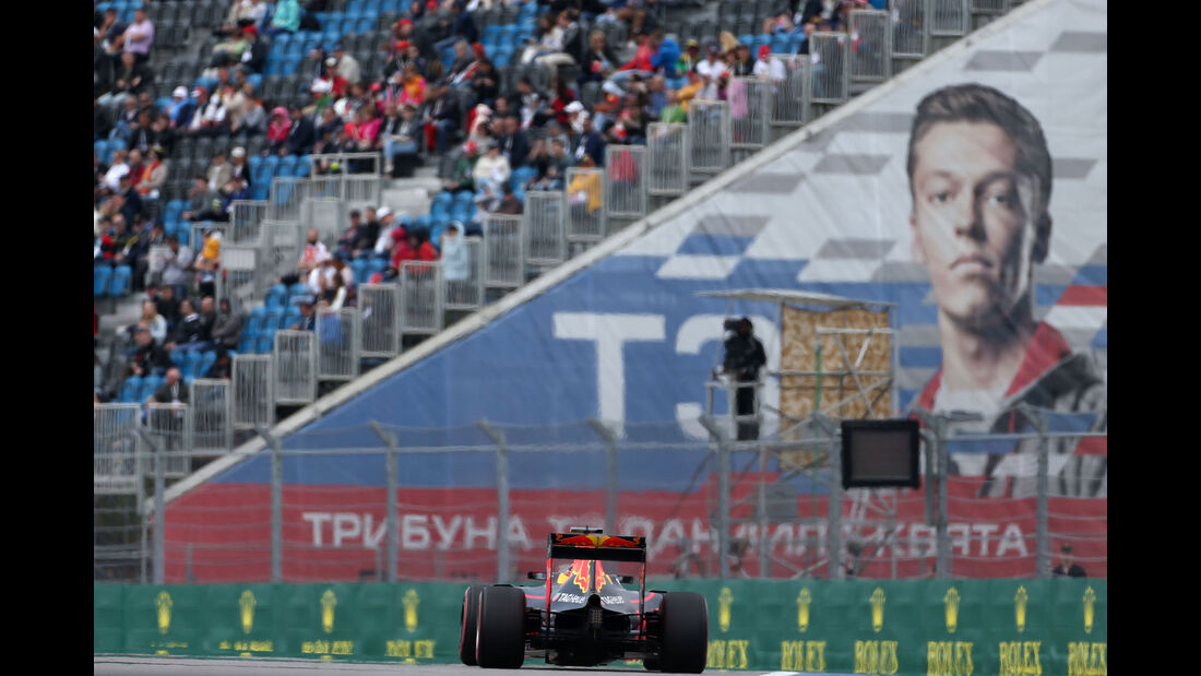 Daniil Kvyat - Red Bull - Formel 1 - GP Russland - 30. April 2016