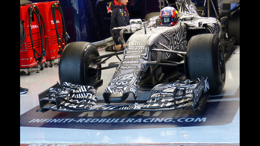 Daniil Kvyat - Red Bull - Formel 1-Test - Barcelona - 22. Februar 2015