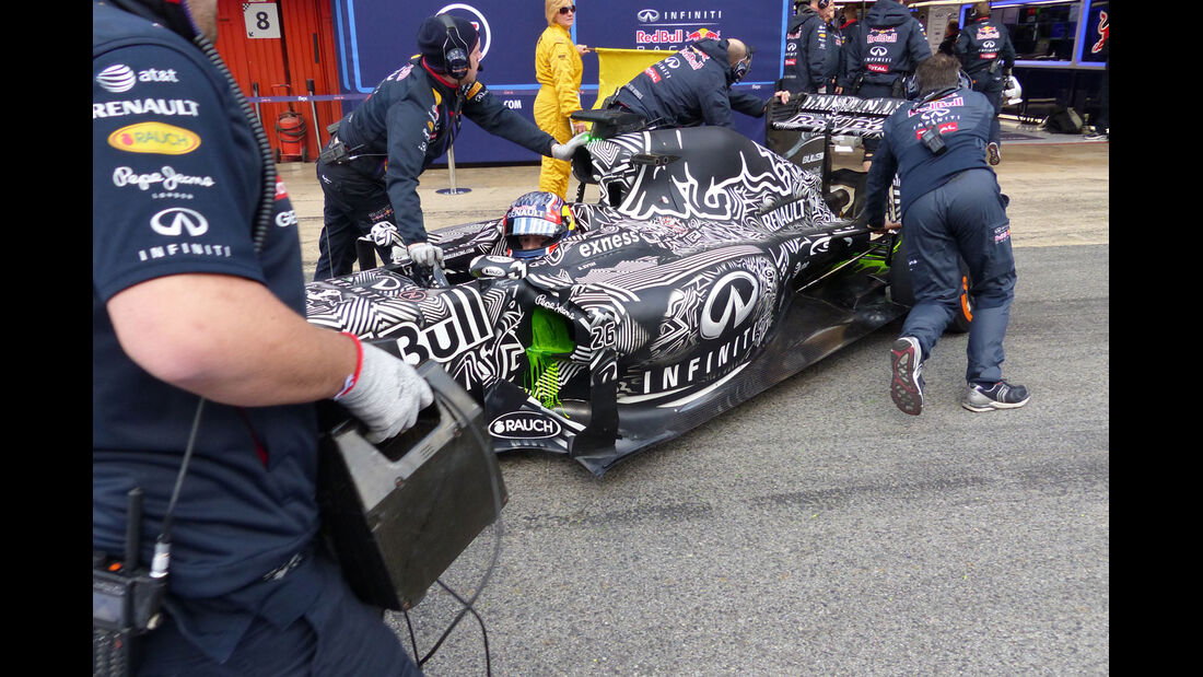 Daniil Kvyat - Red Bull - Formel 1-Test - Barcelona - 26. Februar 2015